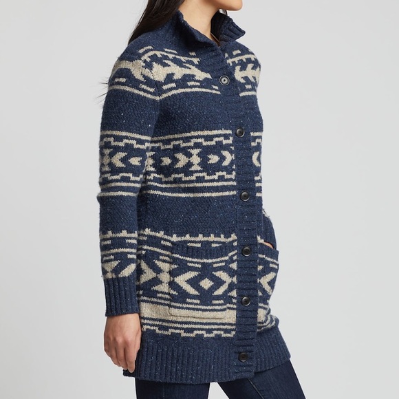 PENDLETON women’s GRAPHIC DONEGAL MERINO CARDIGAN - Picture 3 of 16